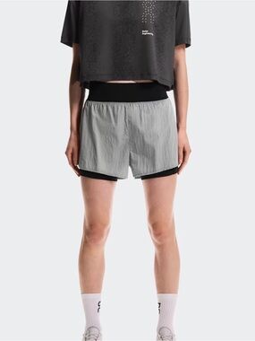 On Performance Volt Shorts S - NWT